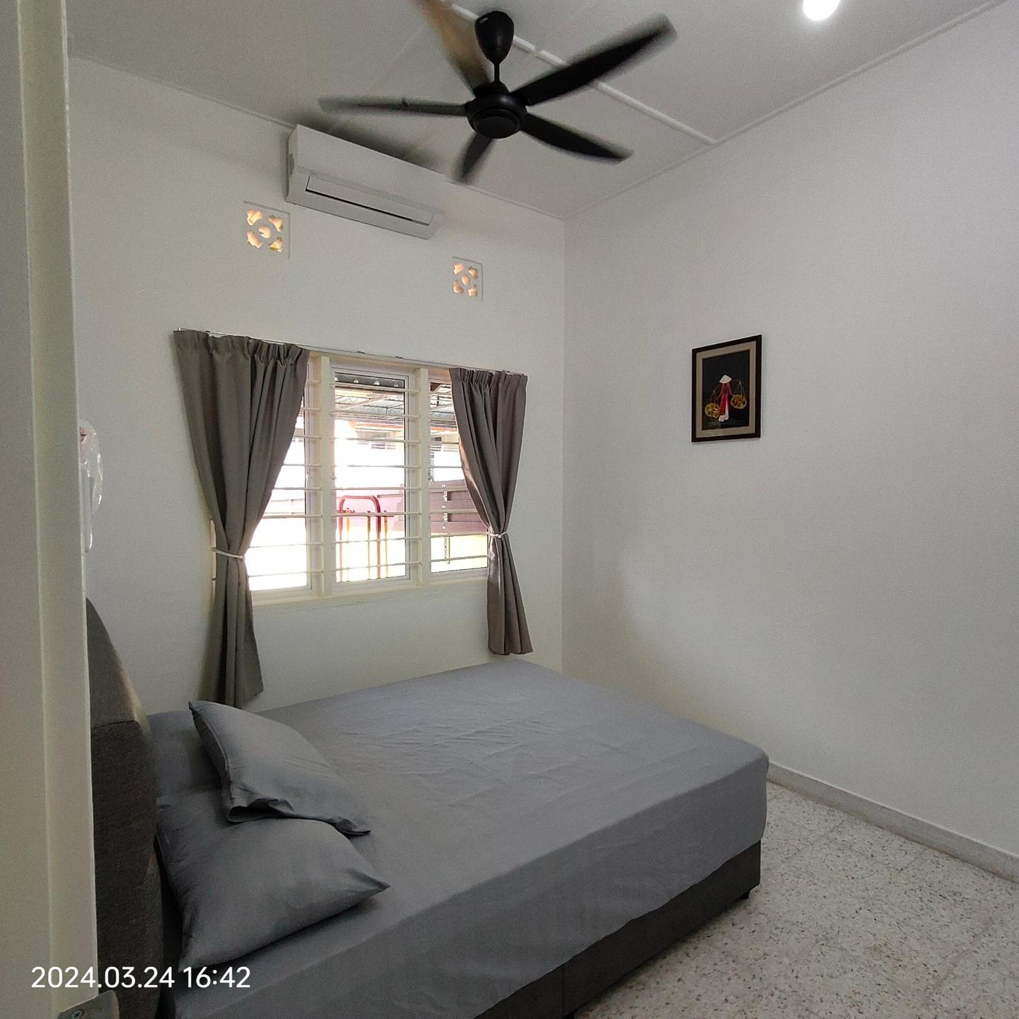 Sterling Homestay Tanjung Bungah  Exteriör bild